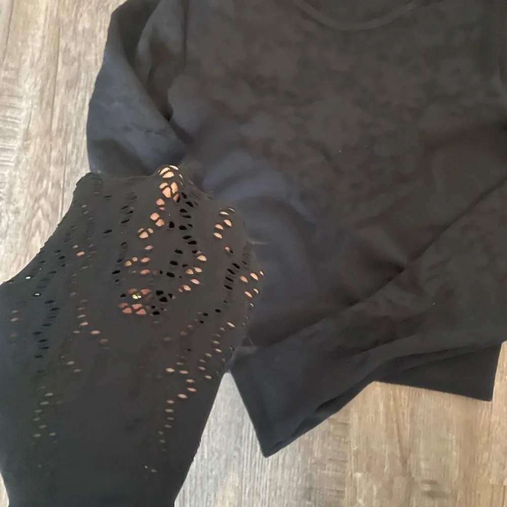 Fabletics Matching set! - Picture 5 of 6